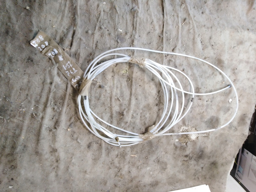 фото №1, Mercedes r w251 3,0 cdi шланг airmatic 802cm задня