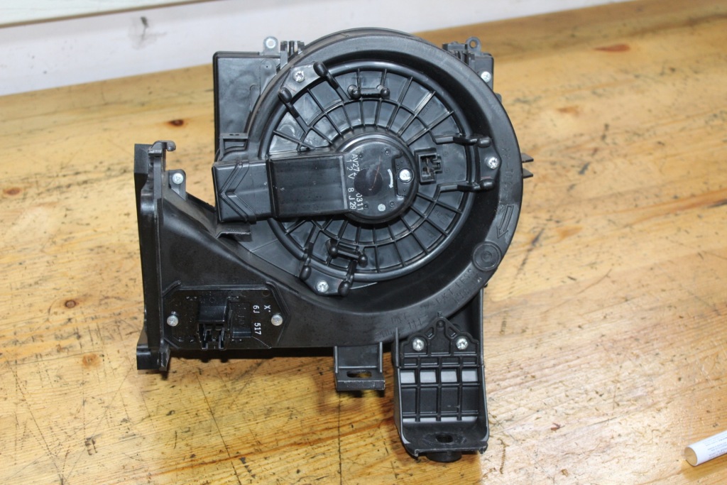 фото №1, Вентилятор отопителя yaris ii 87010-0d360