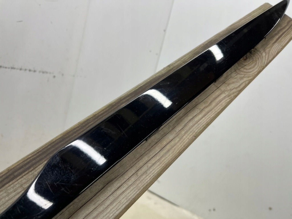 Накладка поріг panamera iii 972 976 23r.- права молдинг поріг зовнішня в Україні