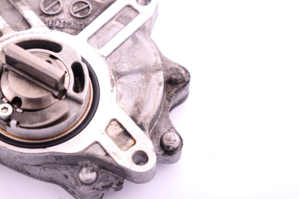 Bmw e46 e60 e87 e90 n46 насос вакууму вакуумна вакуум 7635656 Ціна