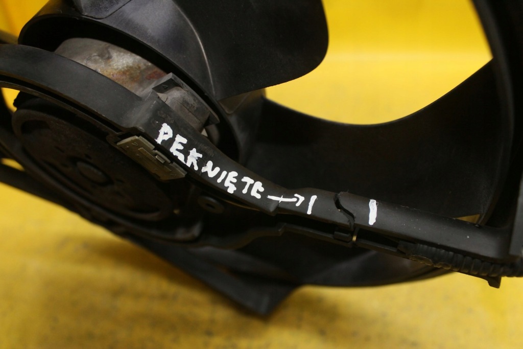 Вентилятор радиатора peugeot 607 2.2b в Украине