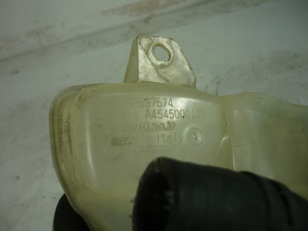 Бачок бак расширительный smart forfour a4545000149 Оригинал