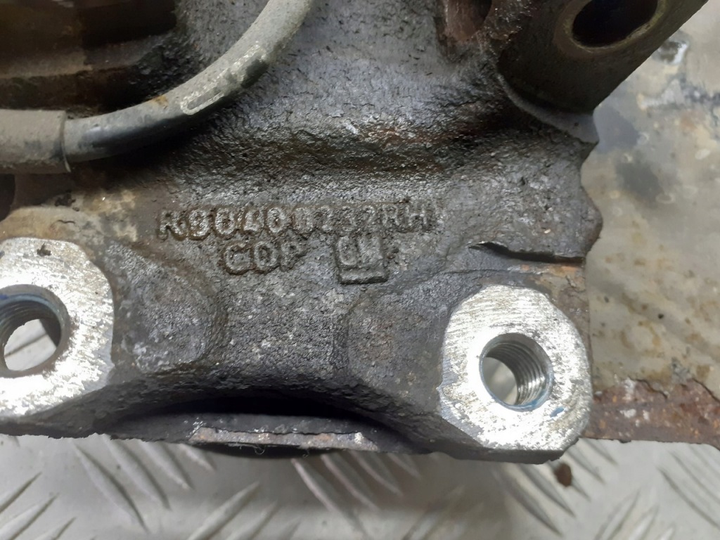фото №2, Поворотний кулак ступиця правий перед opel omega b 2.2