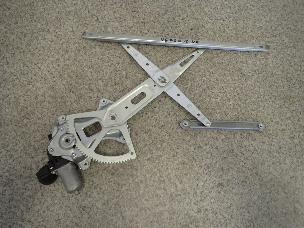 фото №1, Toyota verso s подъемник стекло передний правый