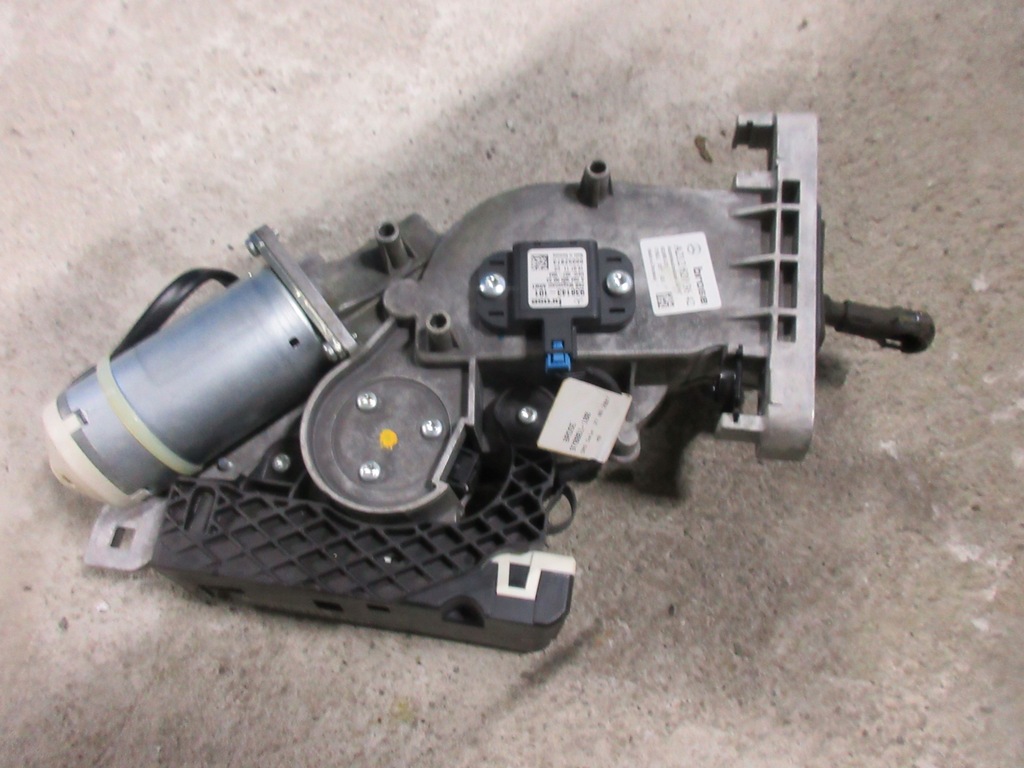 фото №1, Mercedes glk x204 11r. механизм крышки багажника