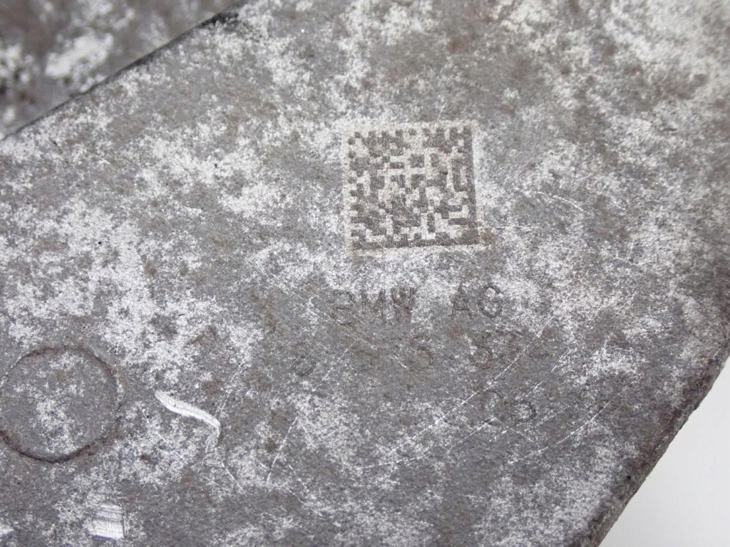 Кронштейн крепеж кронштейн генератора насос воды bmw 1 f20 f21 116d 1.5 b37 16r Киев