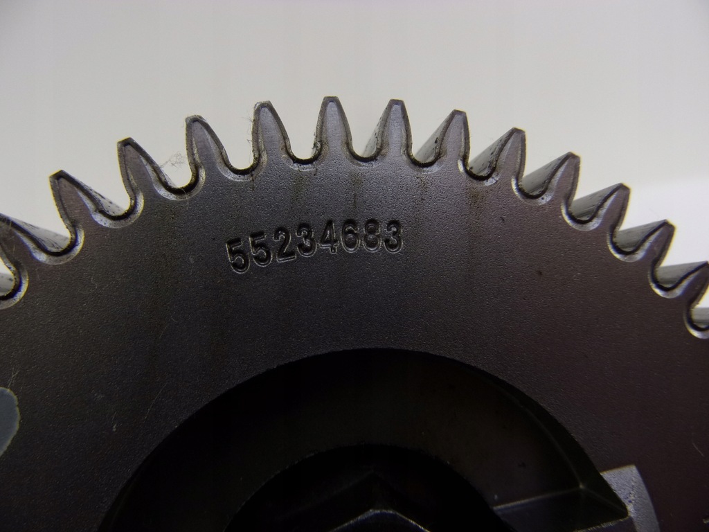 фото №5, Jeep compass ii 2.0 mtj 17- вал розподільного валу 55234683 55263087