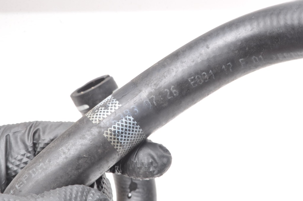 Alfa romeo 4c 1.75 tbi 241km труба шланг воды 50526393 Недорого