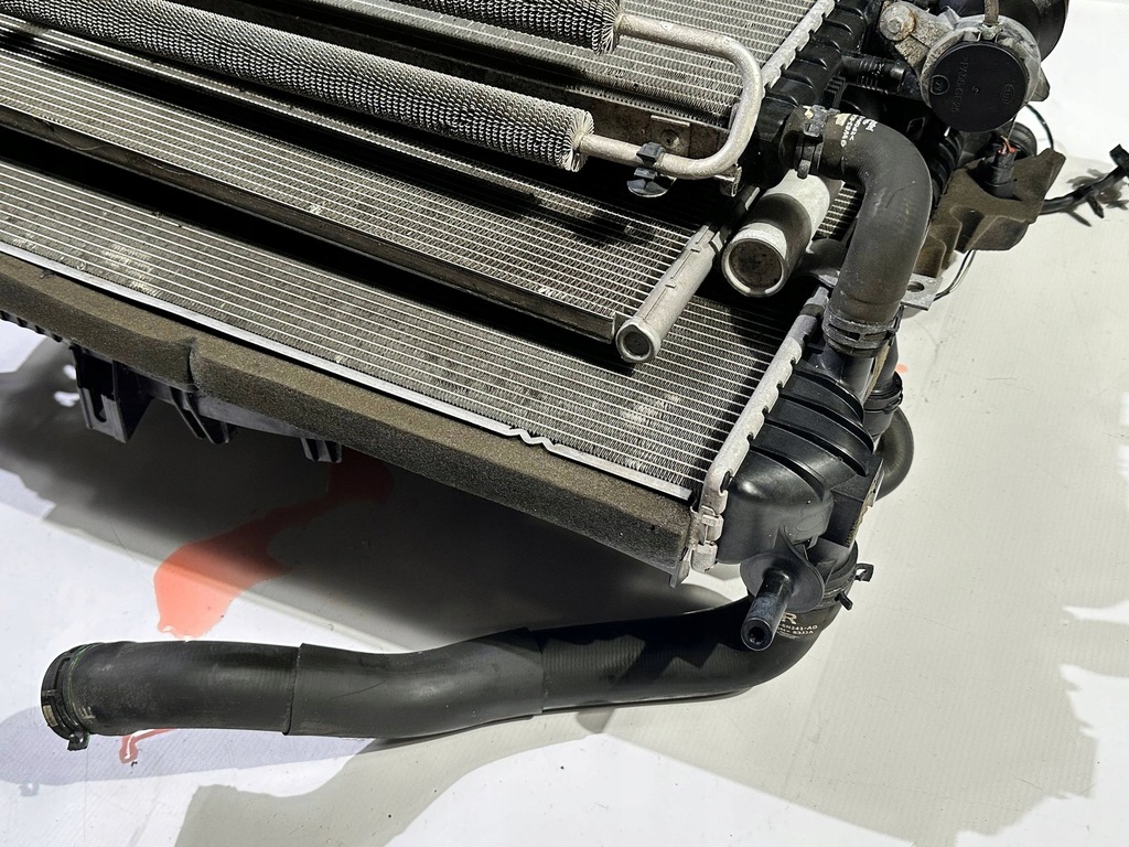 фото №7, Радиатор радиатор wody водяная вентилятор комплект jaguar f-type 3.0 2013+