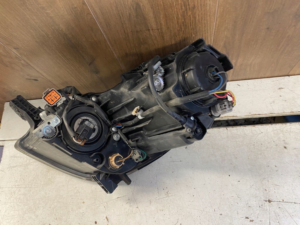 фото №10, Mitsubishi i-miev лампа правий перед