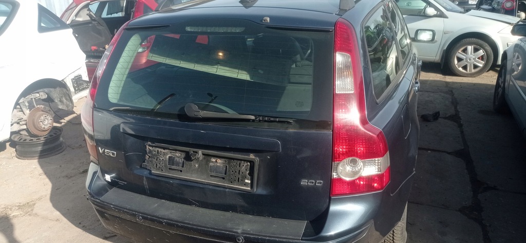 фото №1, Volvo v50 кришка багажника задня задня 466-46