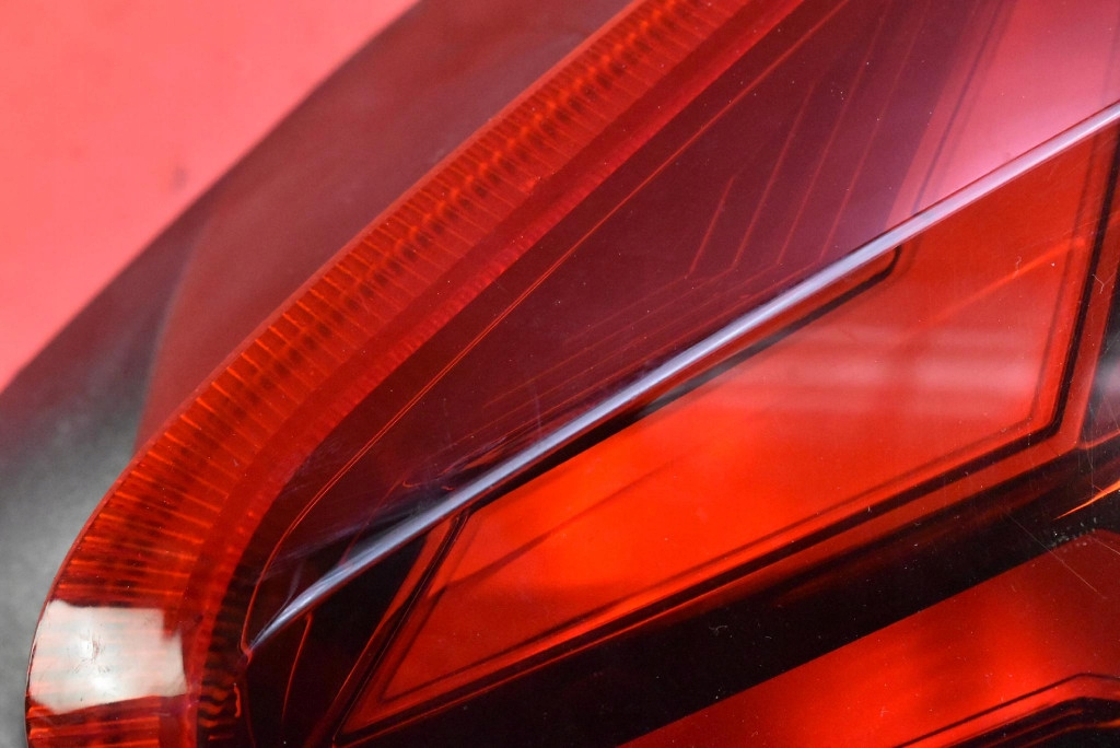 фото №11, Лампа правая задняя задняя 265507370r dacia spring 21-