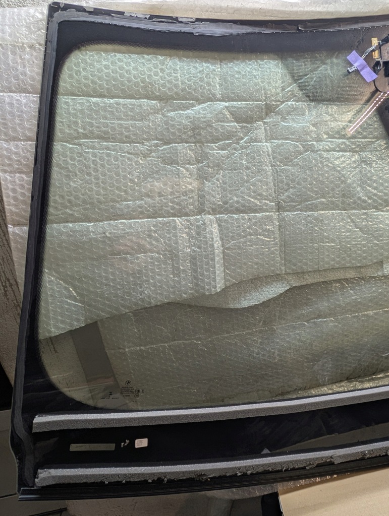 Стекло передняя лобовое bmw 2 g42 8494706 с Разборки