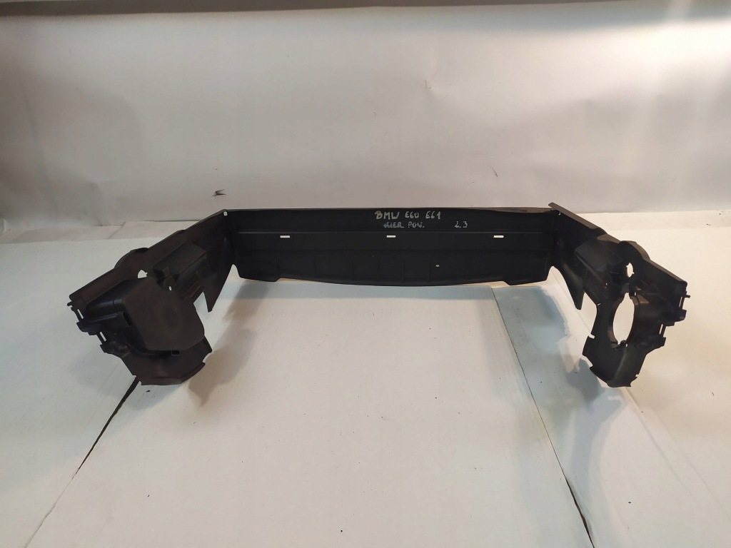 Накладка радиатора впуск воздуха bmw 5 e60 e61 с Разборки