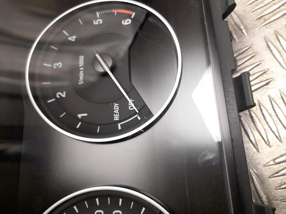 Приборная панель приборная bmw 2 active tourer 2016 км/ч автоматическая коробка передач biegó в Украине