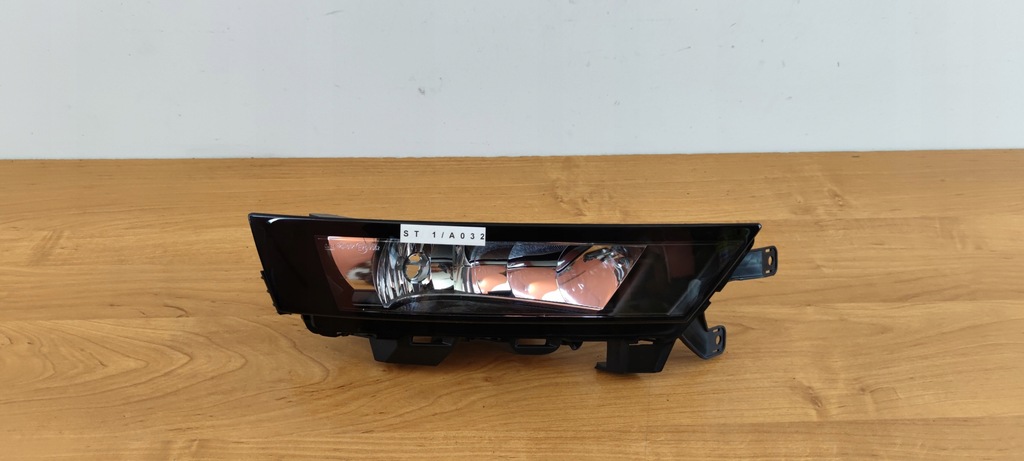 фото №1, Skoda rapid правий протитуманна фара 2017 rok idealny nówka