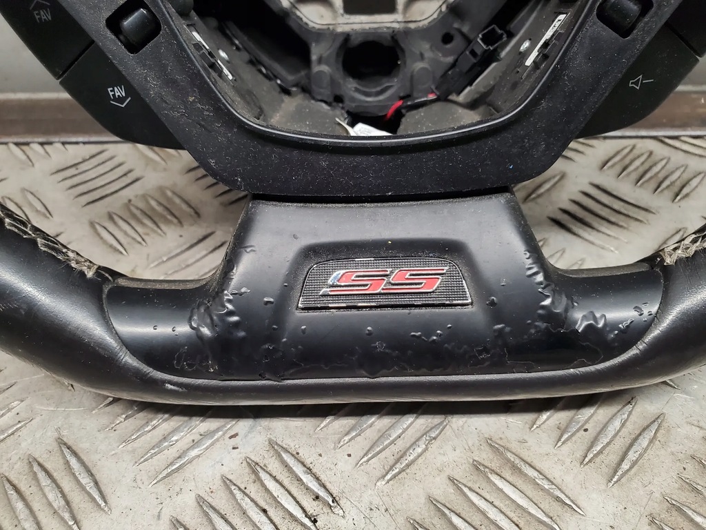 фото №7, Chevrolet camaro ss 6.2 2019 84449664 руль