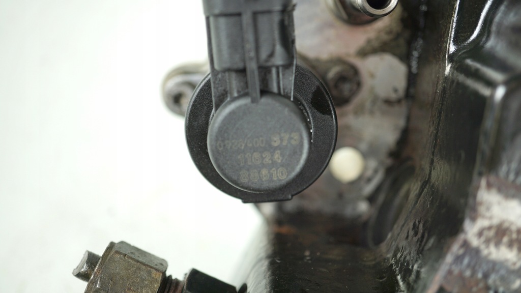 фото №7, Насос впрыскная volvo s60 v70 ii s80 xc70 xc90 i 2.4 d5 0445010111 30756125