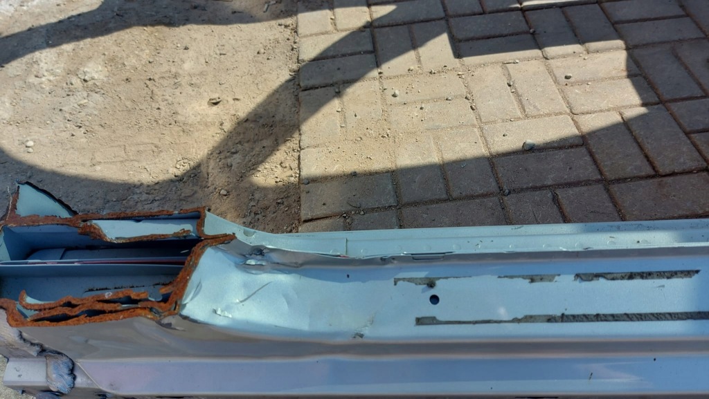 фото №2, Mercedes w176 порог левый