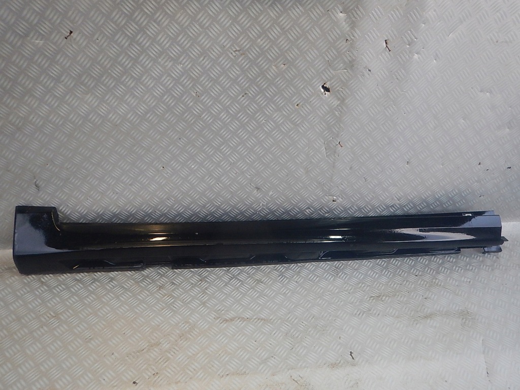 фото №1, Volvo v70 iii 07- ліва молдинг поріг