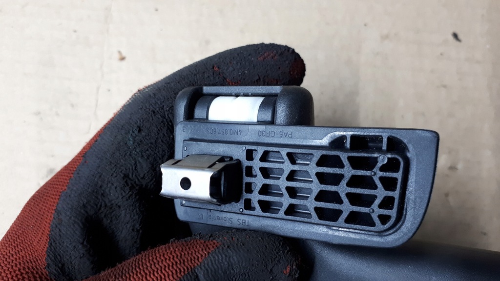 фото №9, A4 b9 8w ручка стельовий кронштейн правий задня sline