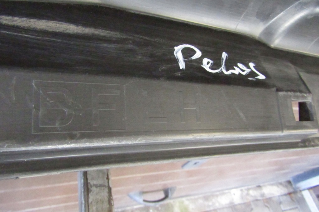 фото №8, Молдинг порог левая subaru outback v 14- накладка