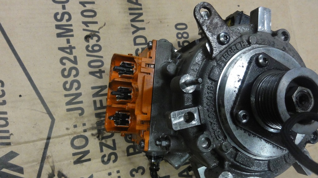 фото №10, Peugeot 508 citroen ds5 гибрид 2,0 hdi rh02 генератор 9676536980