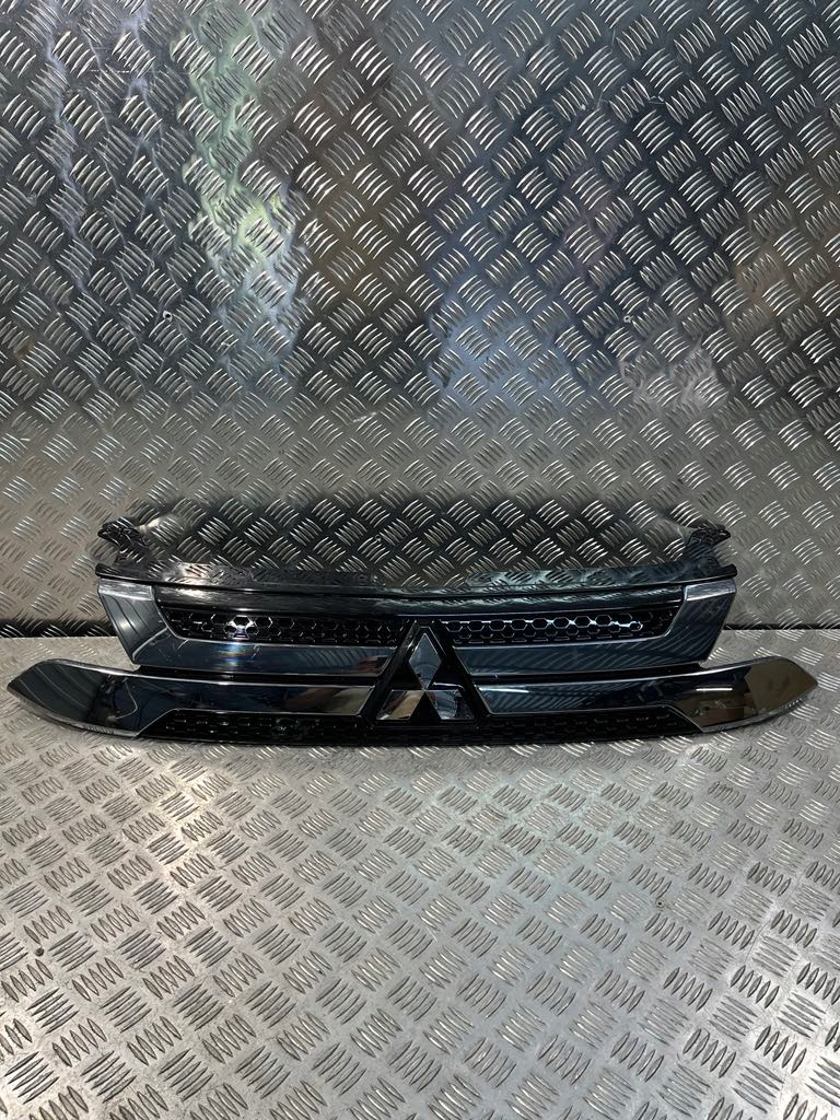 фото №1, Mitsubishi outlander 3 iii lift 16- решітка радіатора решітка радіатора