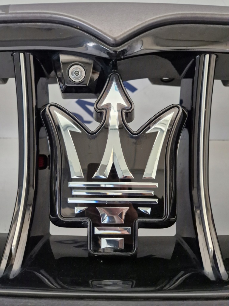 Купить Бампер перед передний maserati grecale gt m182 6 pdc камера