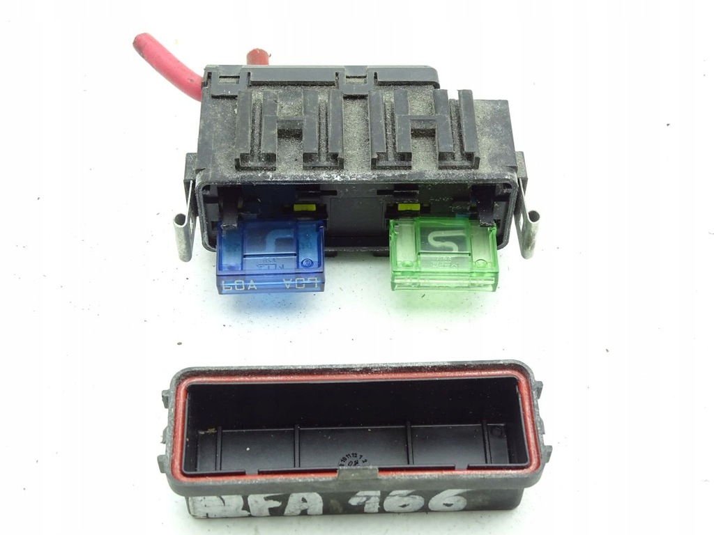 фото №3, Alfa romeo 166 98-07 коробка предохранителей