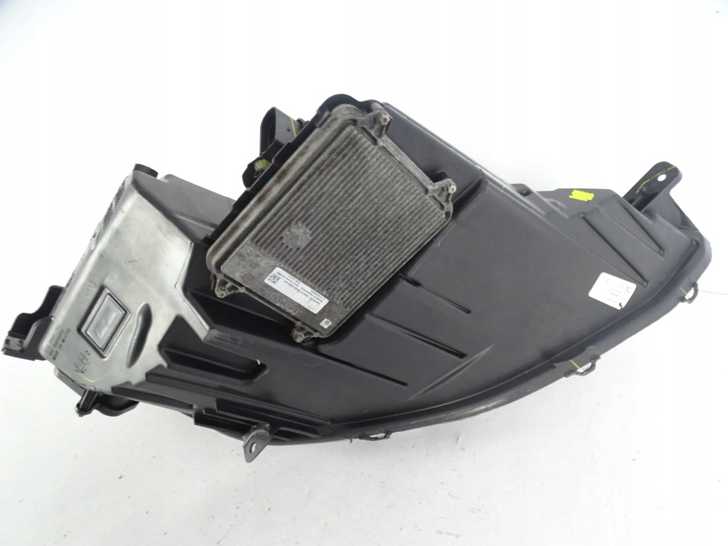 Фара перед передняя левая tesla s рестайлинг  full led в Украине