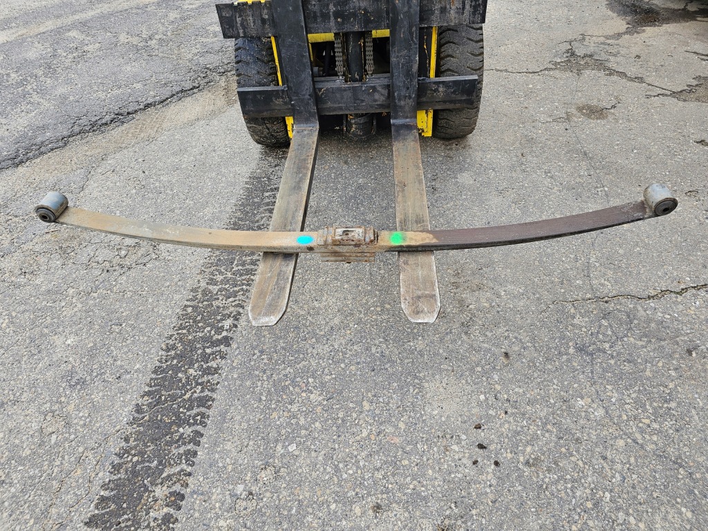 Купити Ресора передній перед лівий правий 1 щітка 8 cm renault midlum dxi dci 19.5