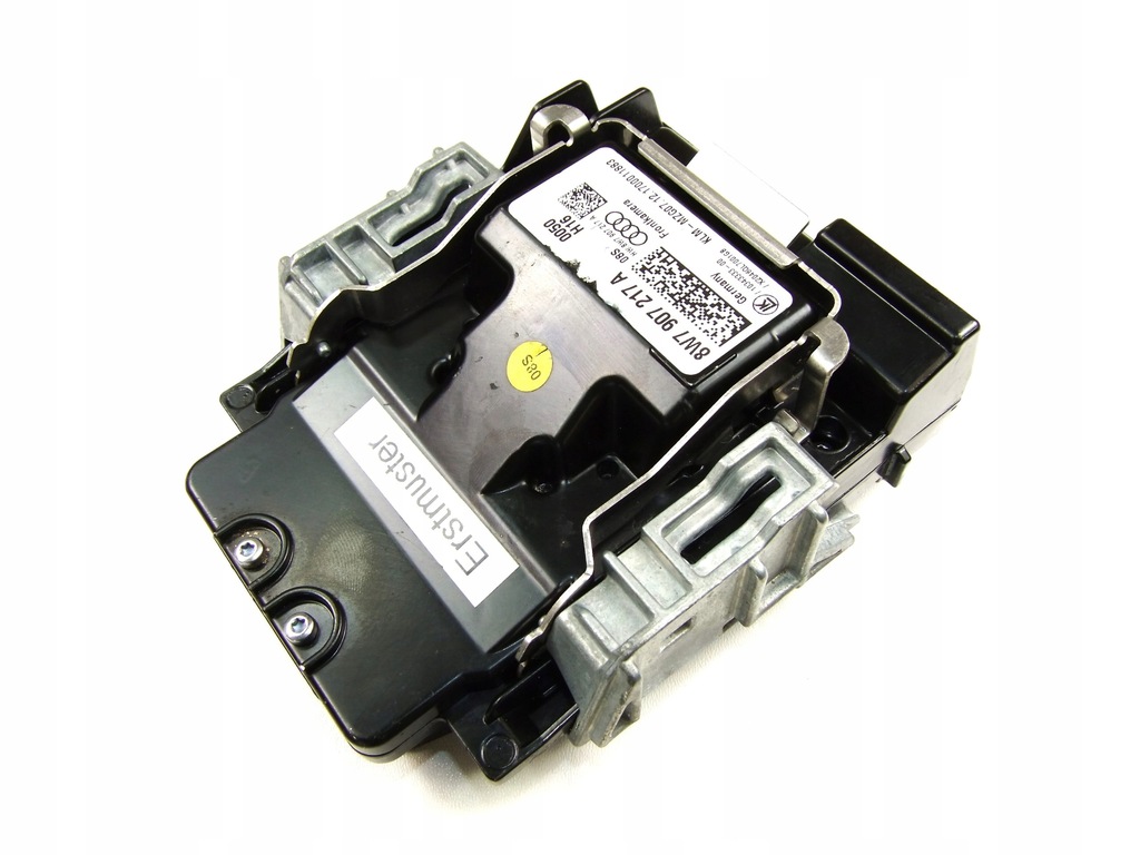 фото №1, Audi a4 a5 8w камера ассистент поперечина 8w7907217a