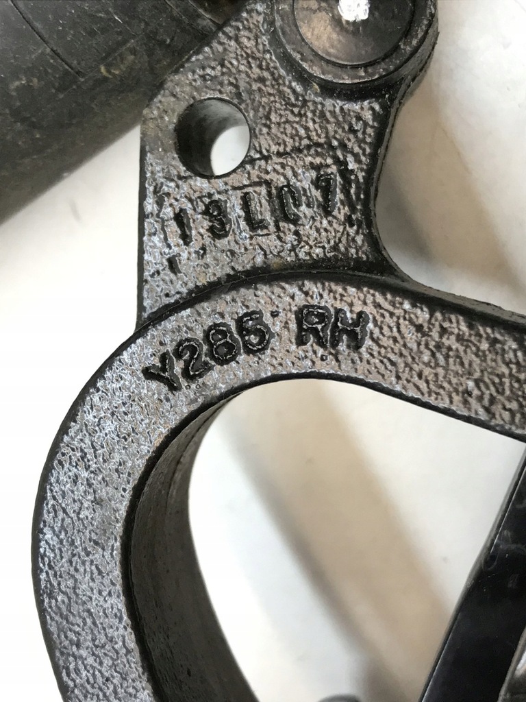 фото №12, Петлі кришки volvo xc70 31218425 пара