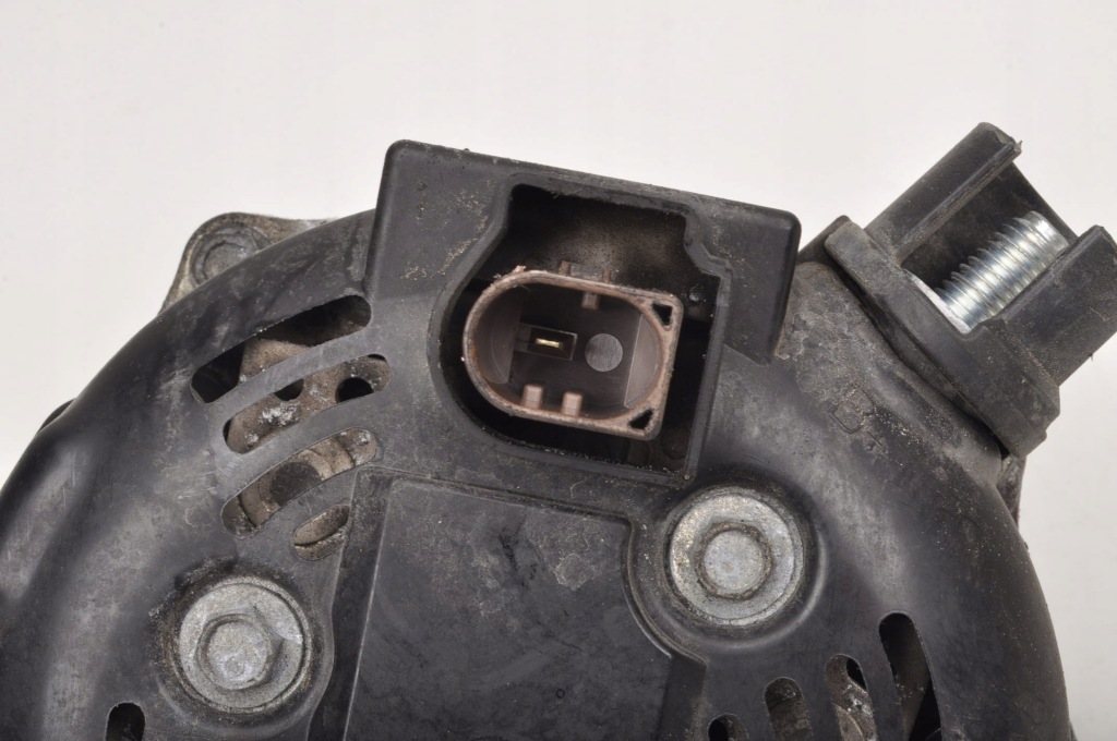 Ford fiesta mk8 1.0 12v eco генератор h1bt-10300-ec Недорого