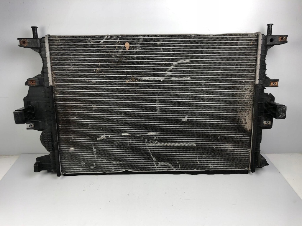 Купить Радиатор воды ford mondeo mk5 dg93-80050-bc