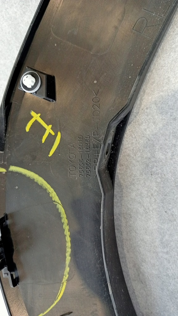 фото №8, Молдинг крыла накладка левый задняя toyota corolla cross w-wa 75606-16010