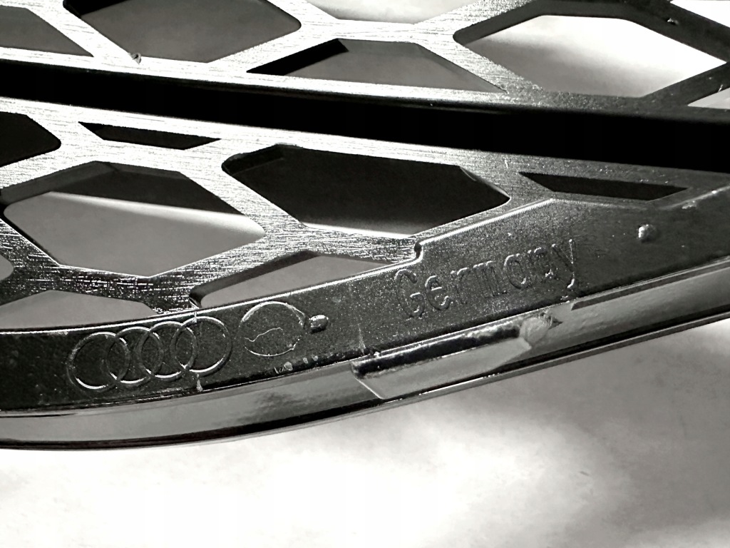 Решітка бампера ліва audi tt ttrs 8j0, ttr - стан bdb aso Доставка