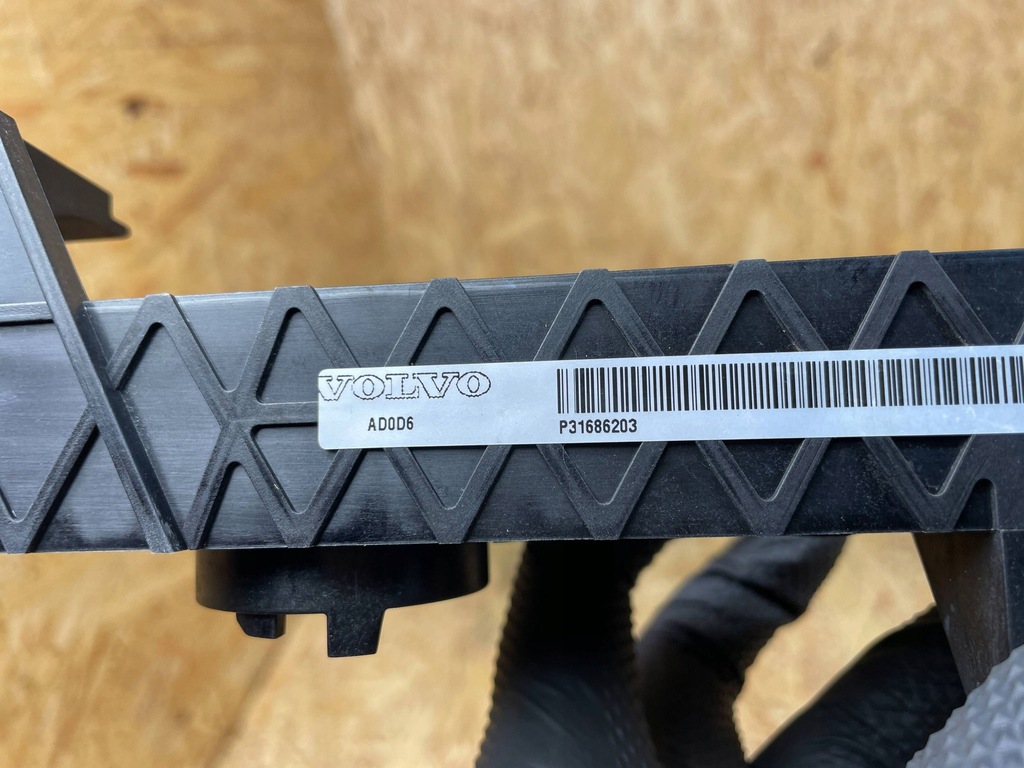 фото №11, Рамка корпус захист радіатор volvo xc40 ii 33470197 2017-