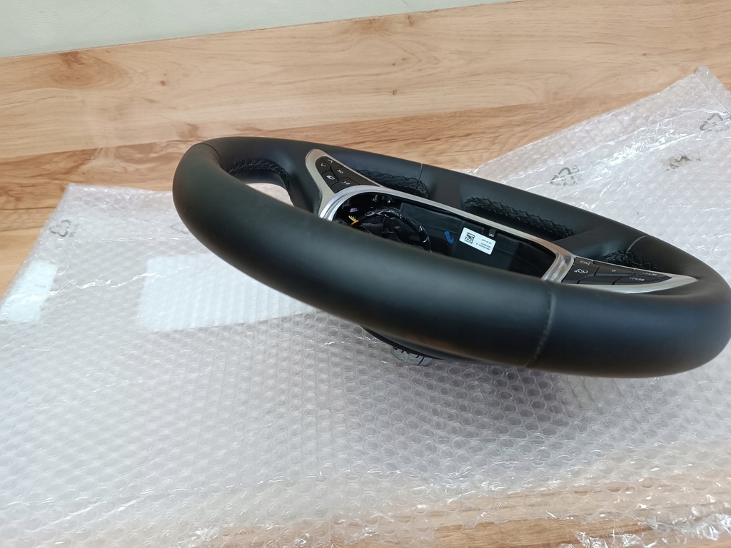 фото №9, Dacia sandero iii воздуховод кожа 484004420r