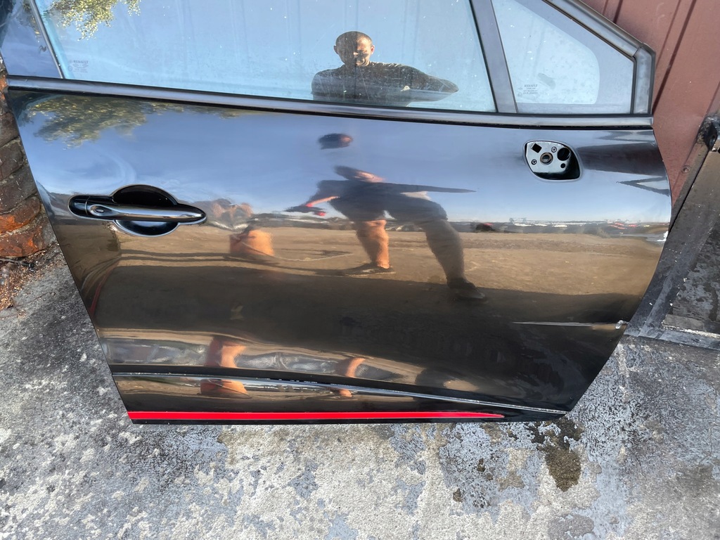 фото №2, Дверь clio iv lift tegne