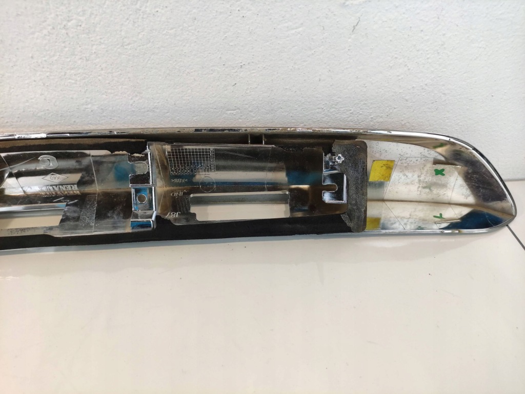 Renault captur i 1 накладка крышки хром 848101082r Недорого