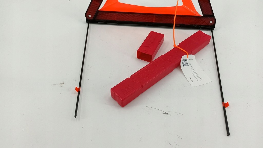 фото №5, Bmw 4 f32 f33 2018 все треугольник предупредительный