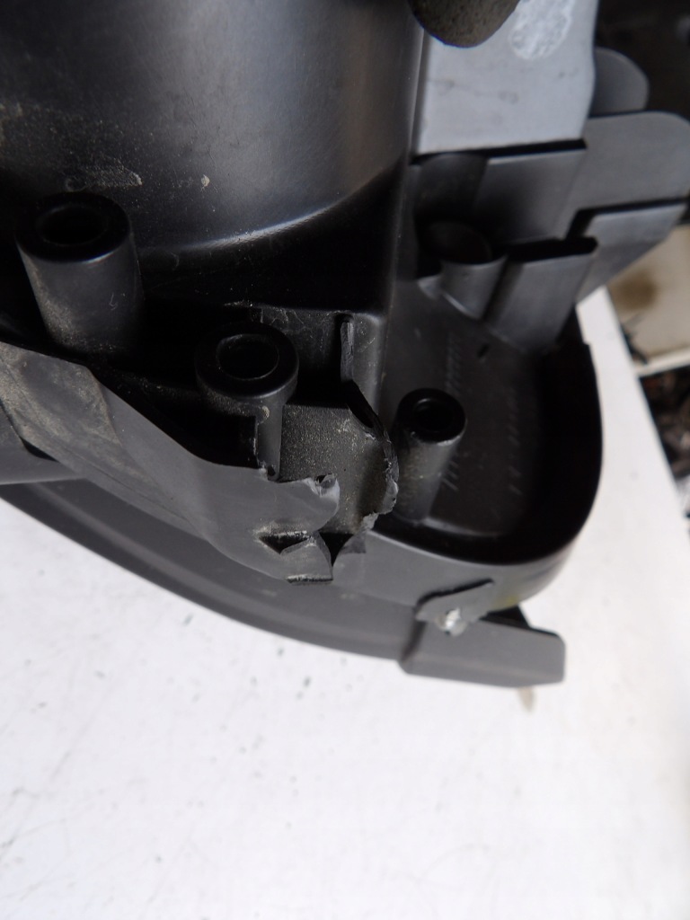 фото №4, Права передня лампа panda 3 cross