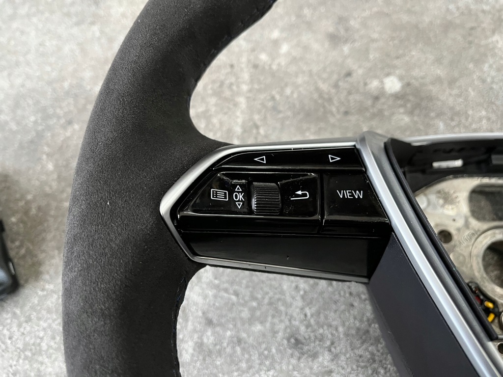 фото №6, Audi a6 c8 4k rs6 rs7 воздуховод ручка alcantara jak nowa