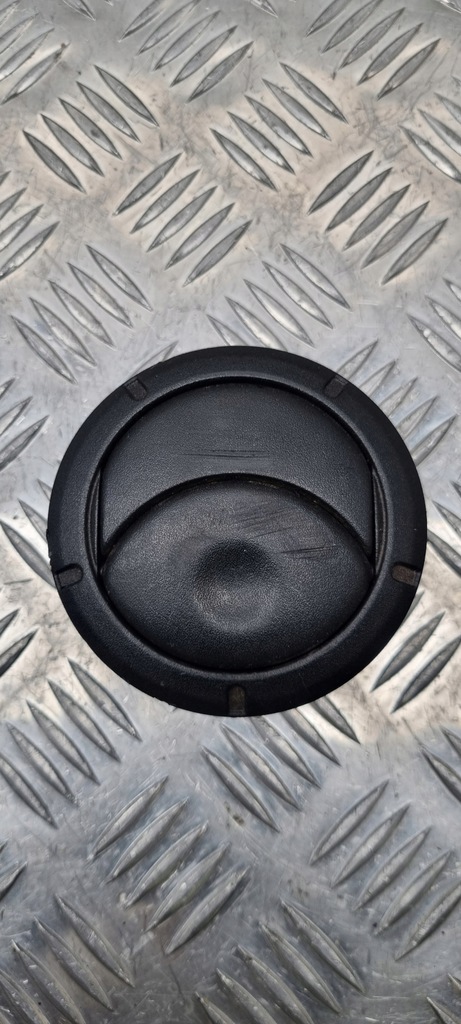 фото №1, Dacia renault решётка обдув 8200212480p