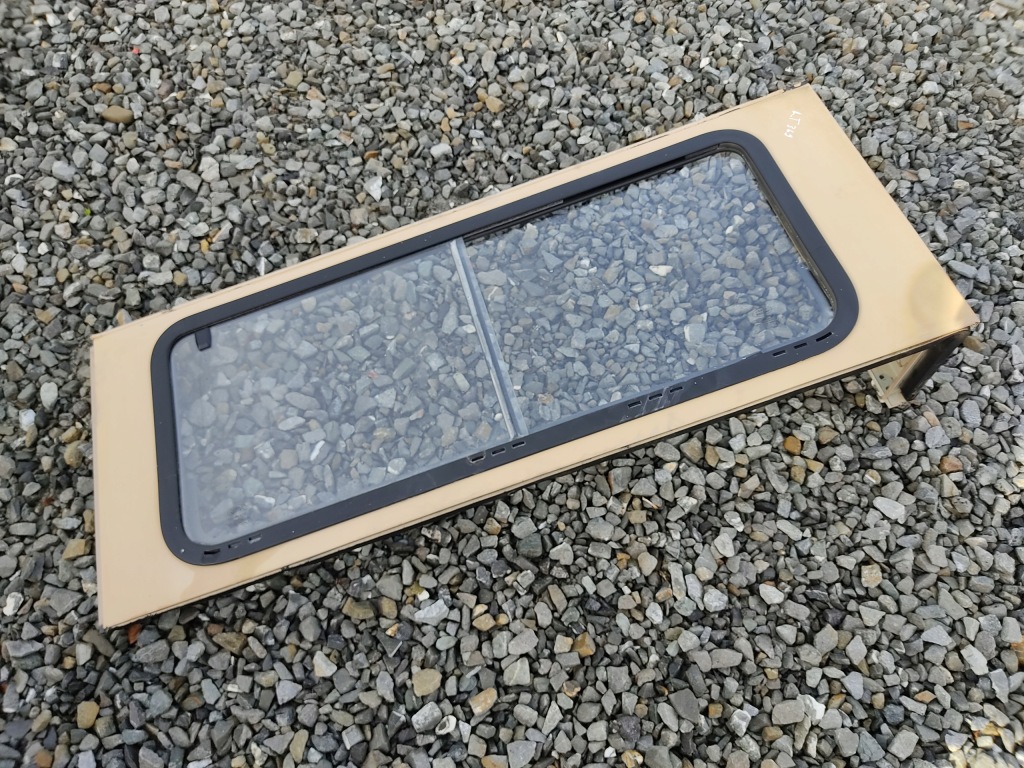 фото №1, Рамка nadstawka ліва задня задня крила лівий скло defender 1999-2014