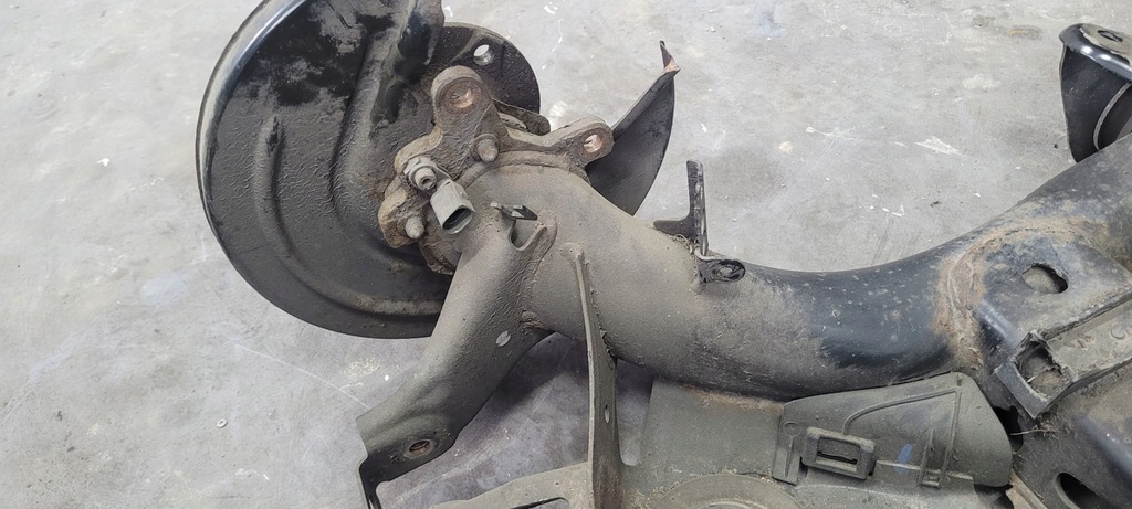 фото №9, A3 8v lift s3 балка подвеска oś задняя 5q0501049ap golf vii