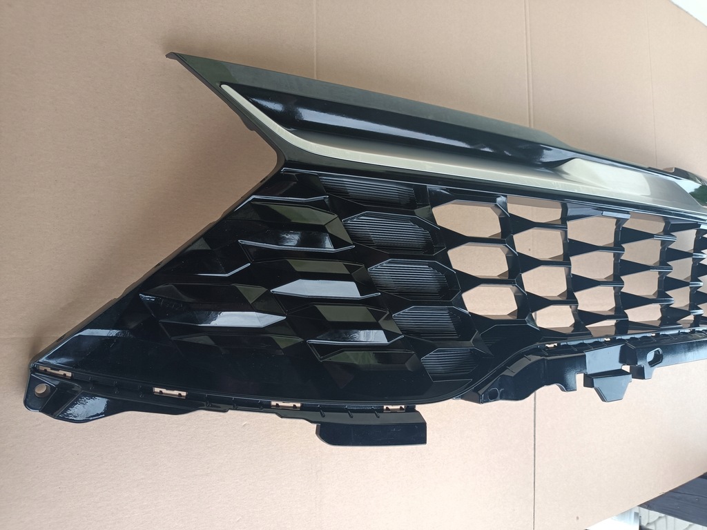 фото №2, Решётка радиатора решётка радиатора решётка kia sportage v 21- оригинал