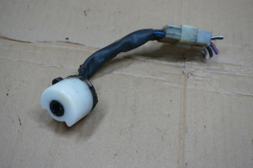 фото №1, Daihatsu rocky колодка замка запалювання замок запалювання 2,8 td